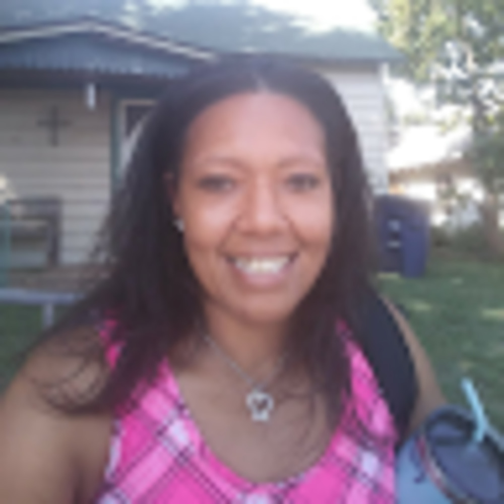 Meet your Posher, Tiffy